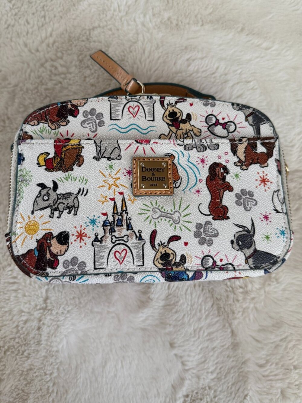 DOONEY BOURKE DISNEY PARKS DOGS AMBLER CROSSBODY BAG - Picture 4 of 16